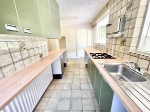 Photo 9- click for photo gallery